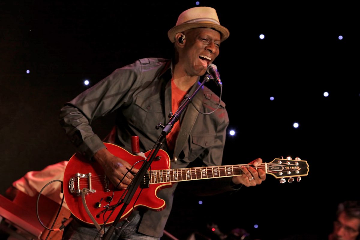 Bekijk 'Life Is Beautiful' van Keb' Mo' Jazzism